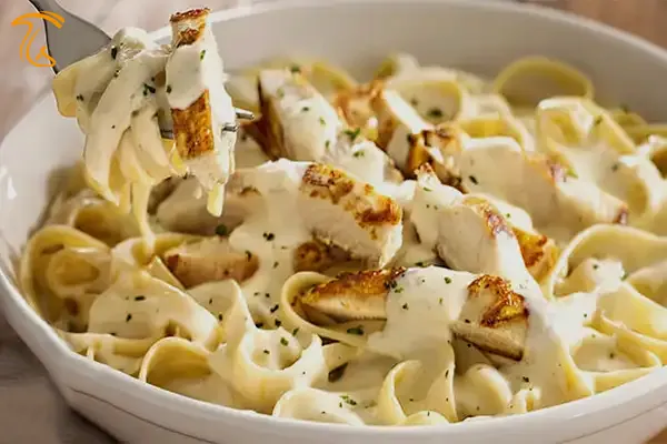 طرز تهیه پاستا فتوچینی - ویدیوی طرز تهیه فتوچینی با سس قارچ - غذای گیاهی