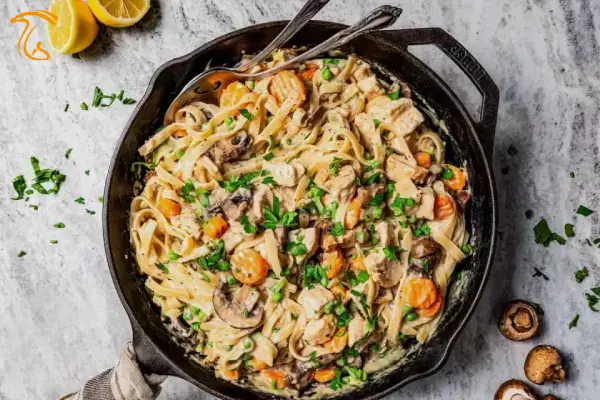 فتوچینی ایتالیایی با قارچ و سبزیجات