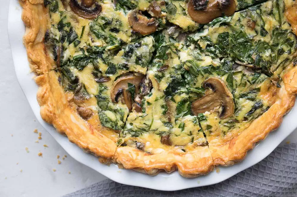 طرز تهیه کیش اسفناج و قارچ