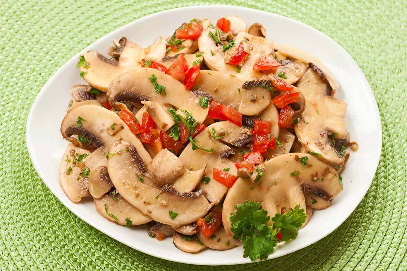 آموزش آشپزی با قارچ | ویدیوی طرز تهیه خوراک قارچ و سبزیجات