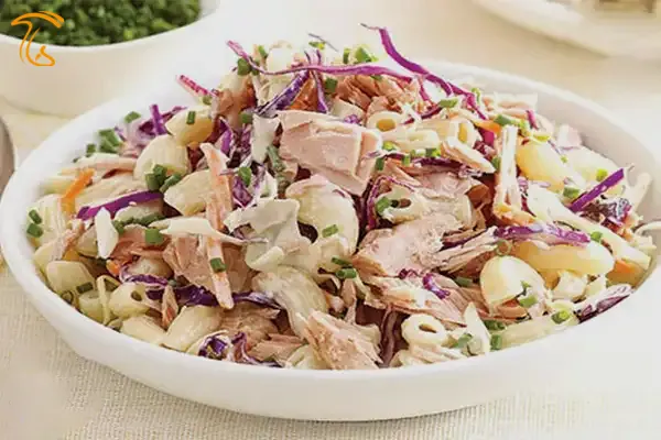 طرز تهیه خوراک تن ماهی با قارچ آیا خوردن تن ماهی با قارچ ضرر دارد