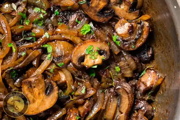 طرز تهیه خوراک قارچ و پیاز