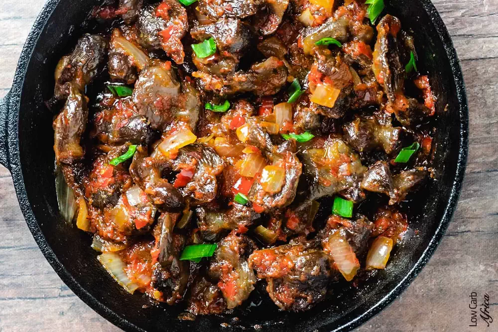 خوراک قارچ و سنگدان مرغ