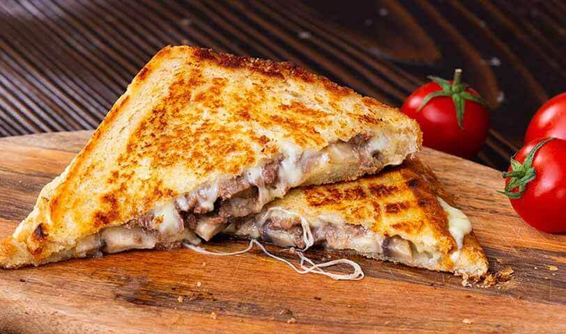 آموزش طرز تهیه پنینی گوشت و قارچ