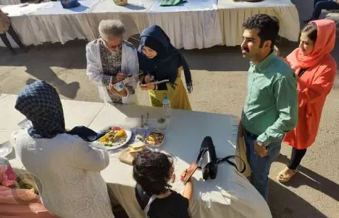 عکس مربوط به جشنواره غذای سالم تیر ماه ۱۴۰۱ است