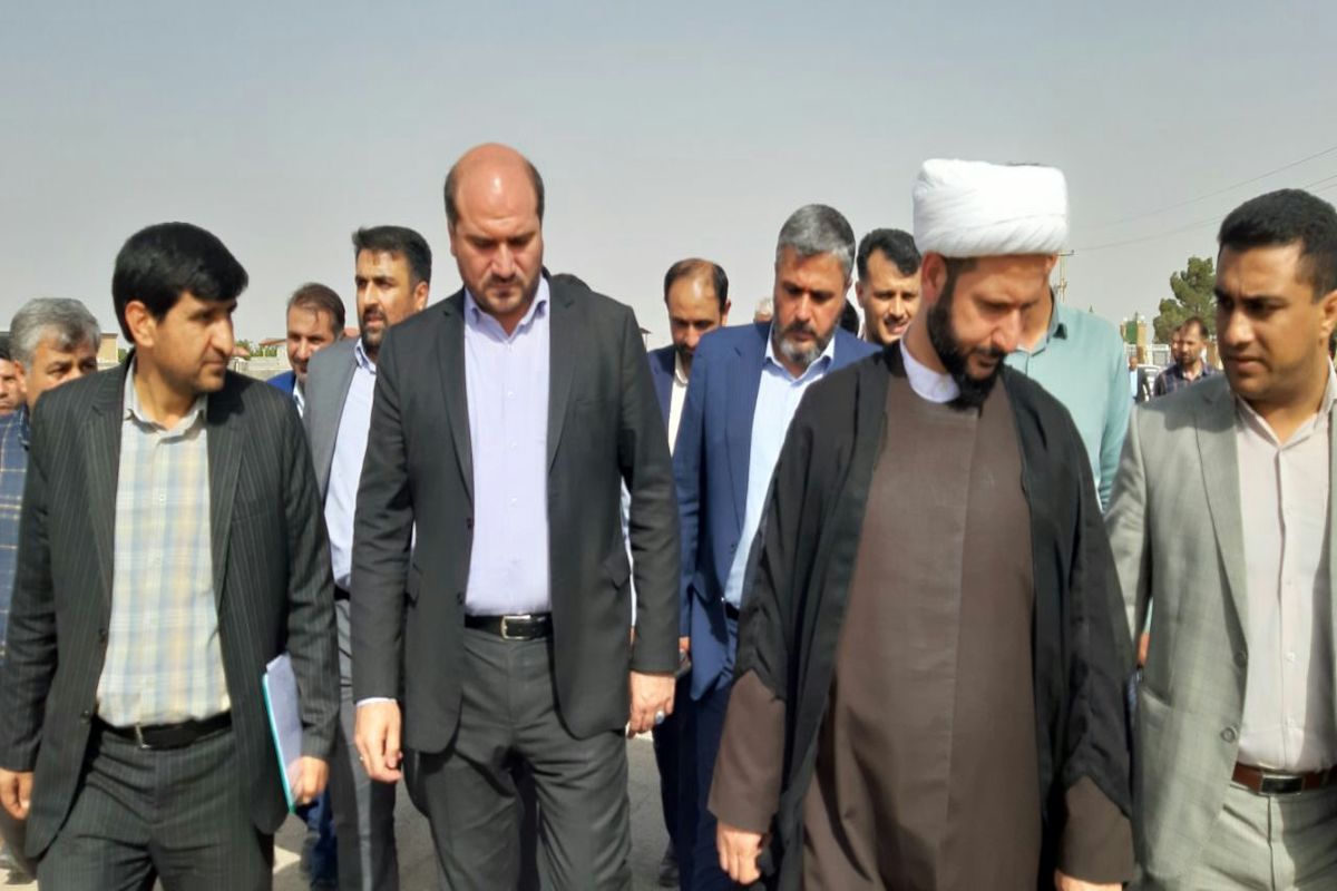 بازدید استاندار تهران از مزرعه قارچ اخترآباد