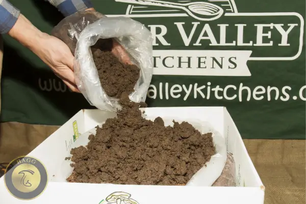 نقش خاک پیت در پرورش قارچ