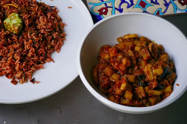 طرز تهیه خورش قارچ و بادمجان بدون گوشت بسیار ساده