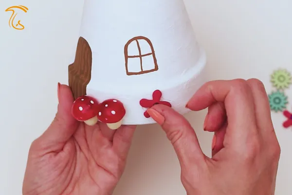 تزئین کردن کاردستی 