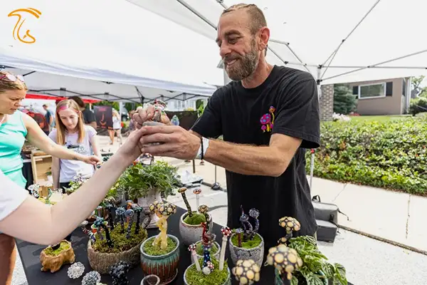 فروش لوازم تزیینی در فستیوال