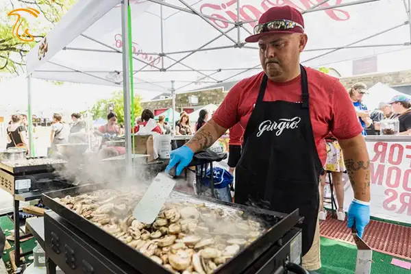 سی هشتمین جشنواره سالانه در شهر چستر ایالت پنسیلوانیا پایتخت قارچ جهان