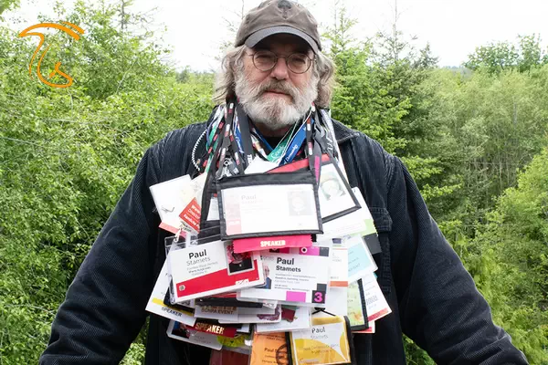 پاول استامتس معروف ترین قارچ شناس جهان