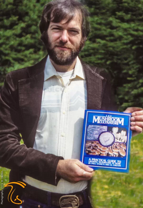 پاول استامتس جوان در سال 1983 زمانیکه دومین کتابش را چاپ کرد