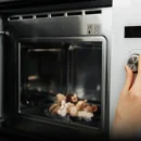 چطور قارچ را ماکروویو کنیم؟