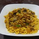 نودل قارچ - غذای گیاهی طرز تهیه نودل با شیر و قارچ