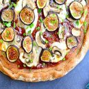 طرز تهیه پیتزا انجیر و قارچ