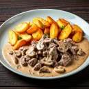 آموزش آشپزی با قارچ - طرز تهیه بیف استراگانف با سس قارچ