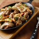 طرز تهیه خوراک سنگدان مرغ و قارچ
