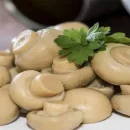 طرز كنسرو كردن قارچ آموزش آشپزی با قارچ هاگ - طرز تهیه کنسرو قارچ خانگی